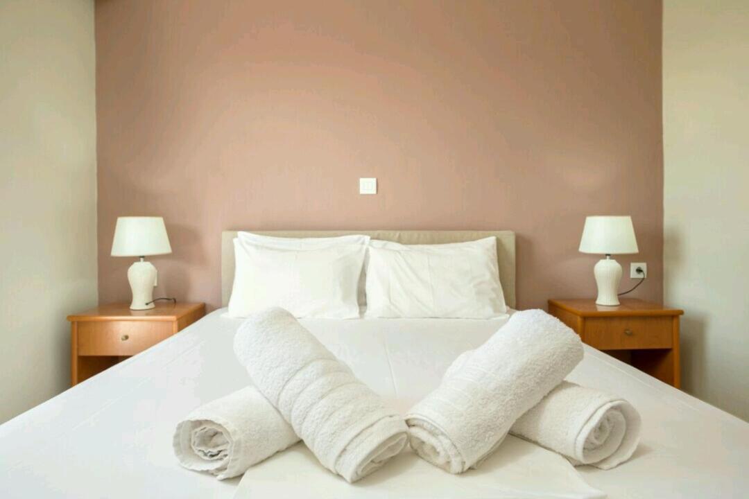 אליקס Eleni Studios & Apartments מראה חיצוני תמונה
