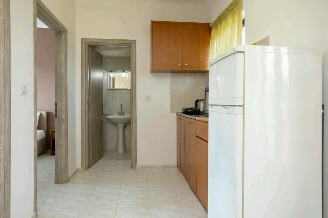 אליקס Eleni Studios & Apartments מראה חיצוני תמונה
